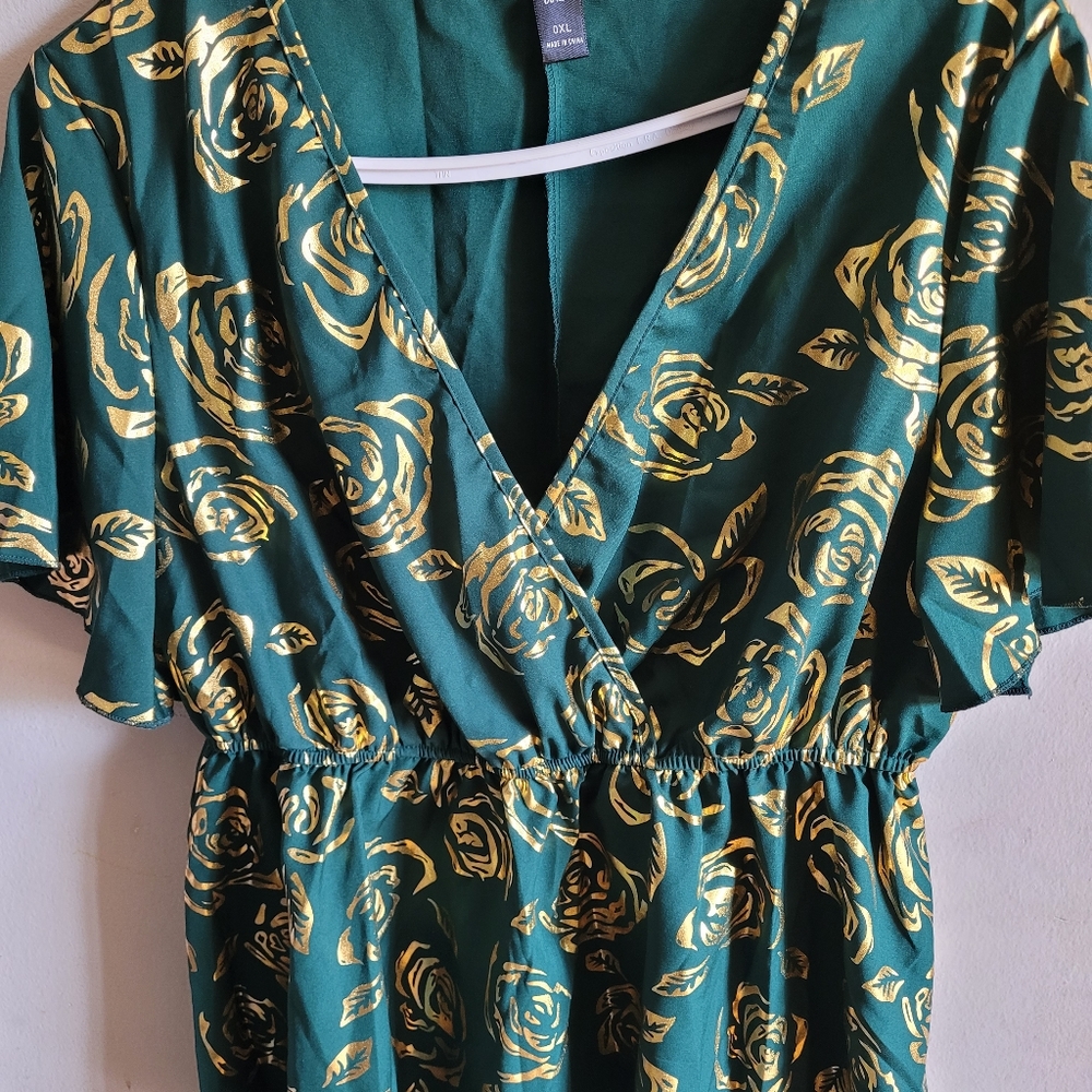 Plus Size Floral Print Surplice Front Peplum Blouse